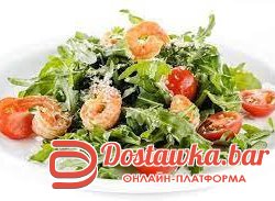 салат с креветками и рукколой