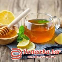Чашка чая с медом и лимоном