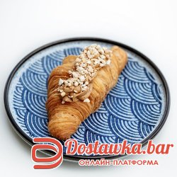 КРУАССАН С КРЕМОМ ИЗ ВАРЕНОЙ СГУЩЕНКИ И КЕШЬЮ