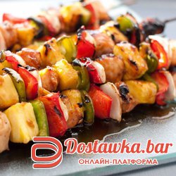 Курица на шпажках + гарнир на выбор