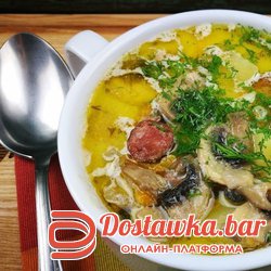 Сырный суп охотничий с мясом